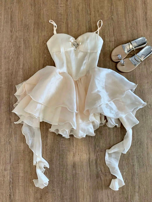 Wunderschönes, weißes, kurzes Mini-Abschlussballkleid aus Chiffon mit A-Linie und Spaghettiträgern für die High School, Homecoming-Ideen MP1376