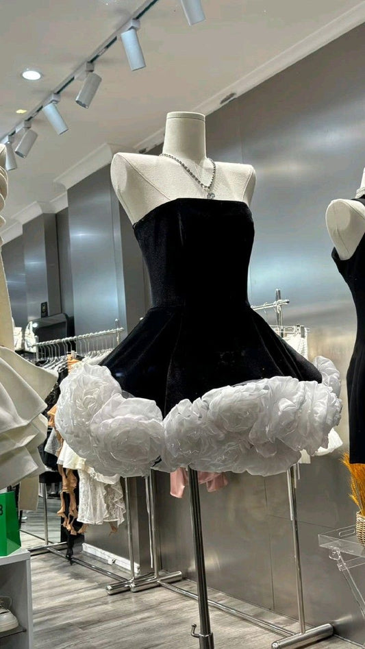 Wunderschönes Ballkleid Trägerlos Schwarz Mit Blumen Tanz Kurz Mini Freshman High School Hoco Kleider Inspo Homecoming Ideen MP1377