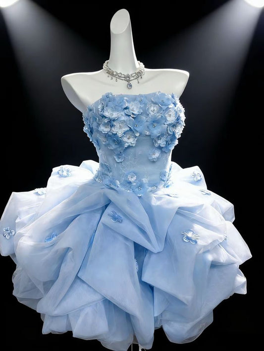 Süßes Ballkleid Trägerlos Blau mit 3D-Blumen Kurze Outfits zum 16. Geburtstag Homecoming Kleid MP806