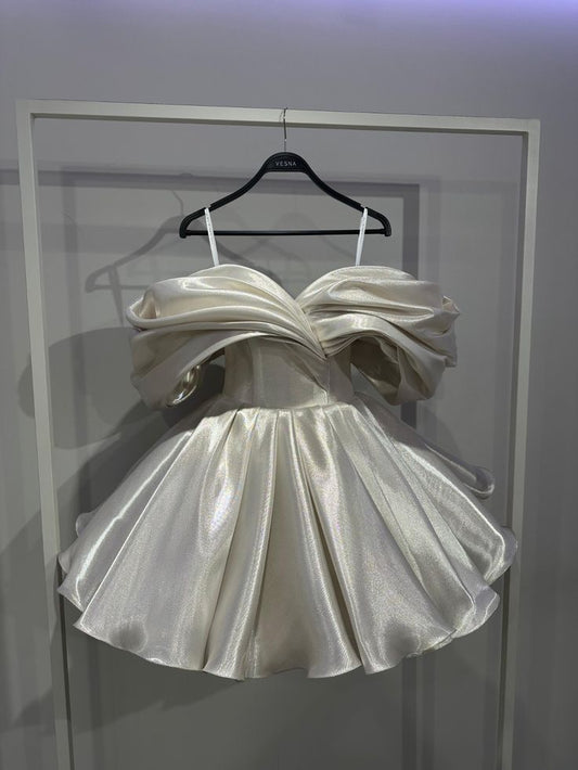 Chic Cocktail Ball Gown Off The Shoulder White Organza With Short Sleeves Formal Birthday Outfits Homecoming Dresses MP705