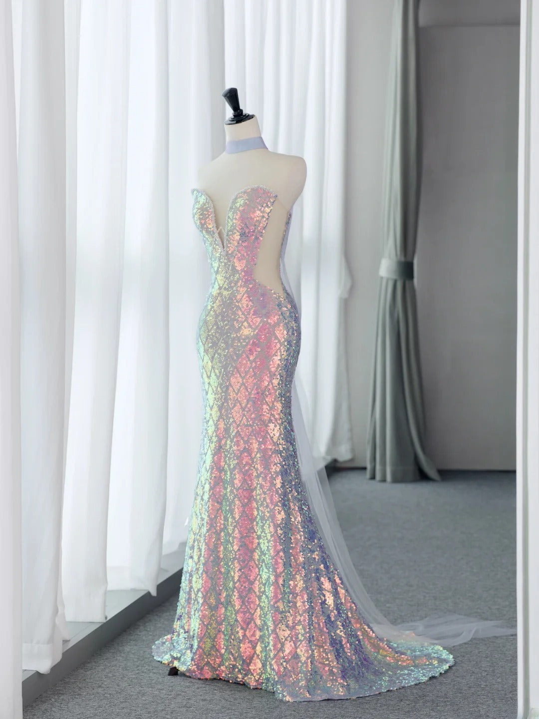 Elegante Abschlussballkleider Ästhetische trägerlose Pailletten lange Meerjungfrau Abendkleid MP232