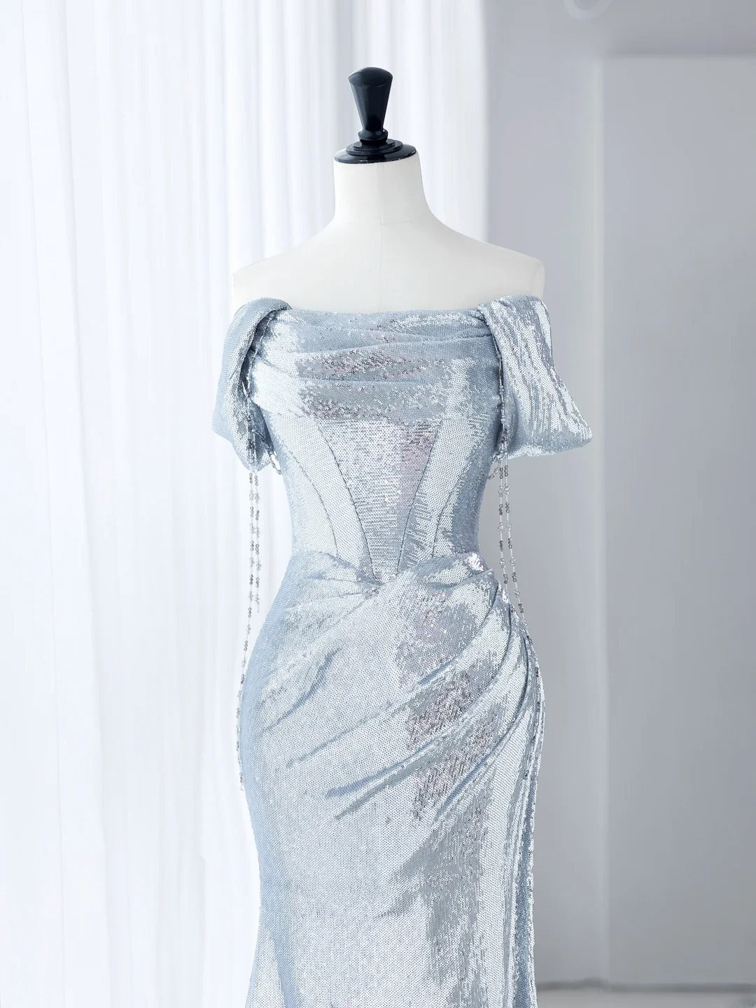 Robes de bal bleu clair Esthétique Robe de soirée sirène à paillettes épaules dénudées MP234