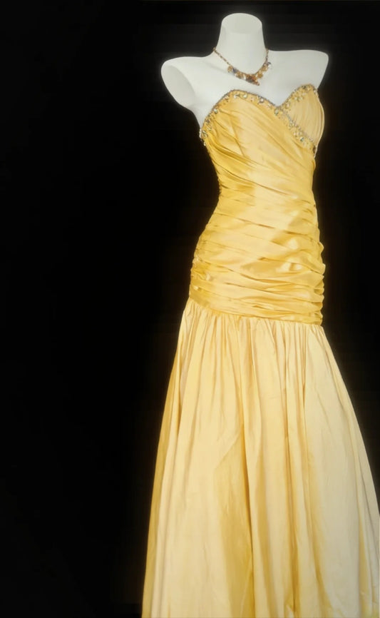 Charming Mermaid Sweetheart Yellow Pleated With Beaded Bodice Long For Senior Year 2026 Prom Dresses Birthday 16th Dress MP091