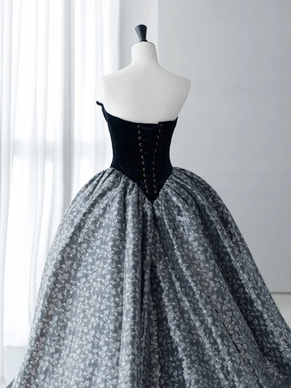Glitzernde Abschlussballkleider Inspiration A-Linie Trägerloses Geblümtes Ballkleid MP236