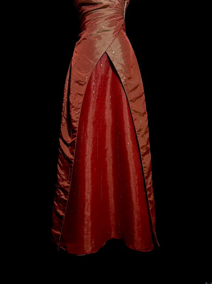 Robes de bal longues élégantes A-line en satin rouge avec perles col en V robe de soirée robe de graduation MP371
