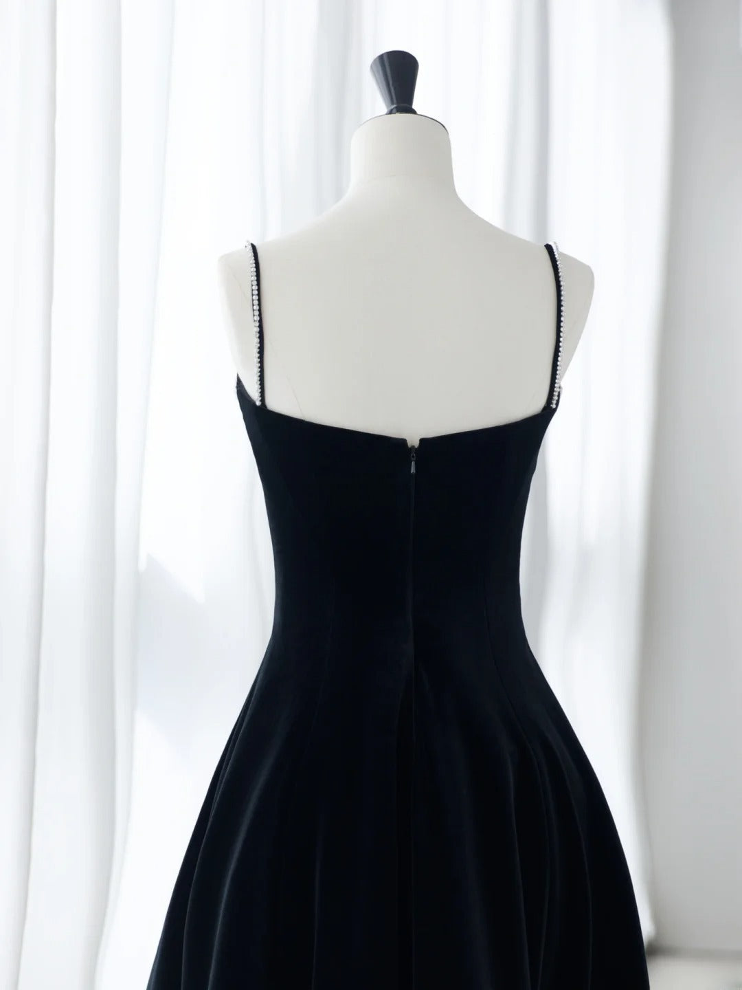 Simple Prom Dresses Long A-Line Spaghetti Straps Black Ruffles Long Satin Graduation Formal Dress MP249