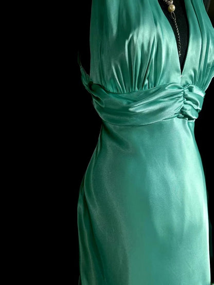 Bescheidene lange Ballkleider Meerjungfrau V-Ausschnitt Blau mit plissiertem Satin-Festkleid Abschlussballkleid MP384