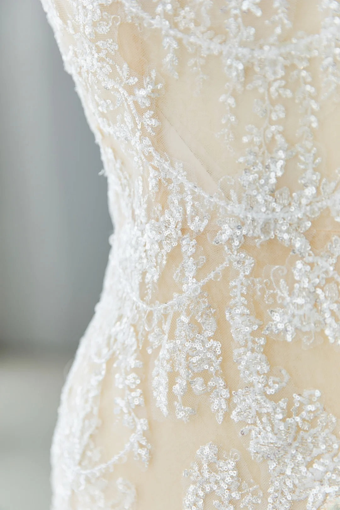 Elegant Mermaid Strapless White Tulle Lace Bodice Princess Bridal Gown Long Wedding Dresses MP257