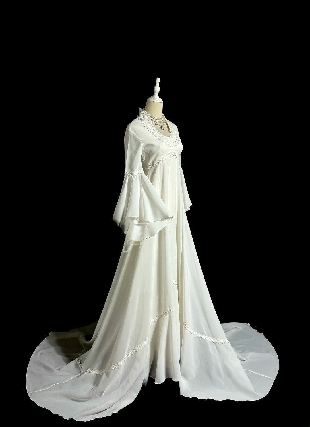 Dream A Line Manches Longues Ivoire Avec Applique Mousseline Traîne Courte Robes De Mariée Princesse MP391