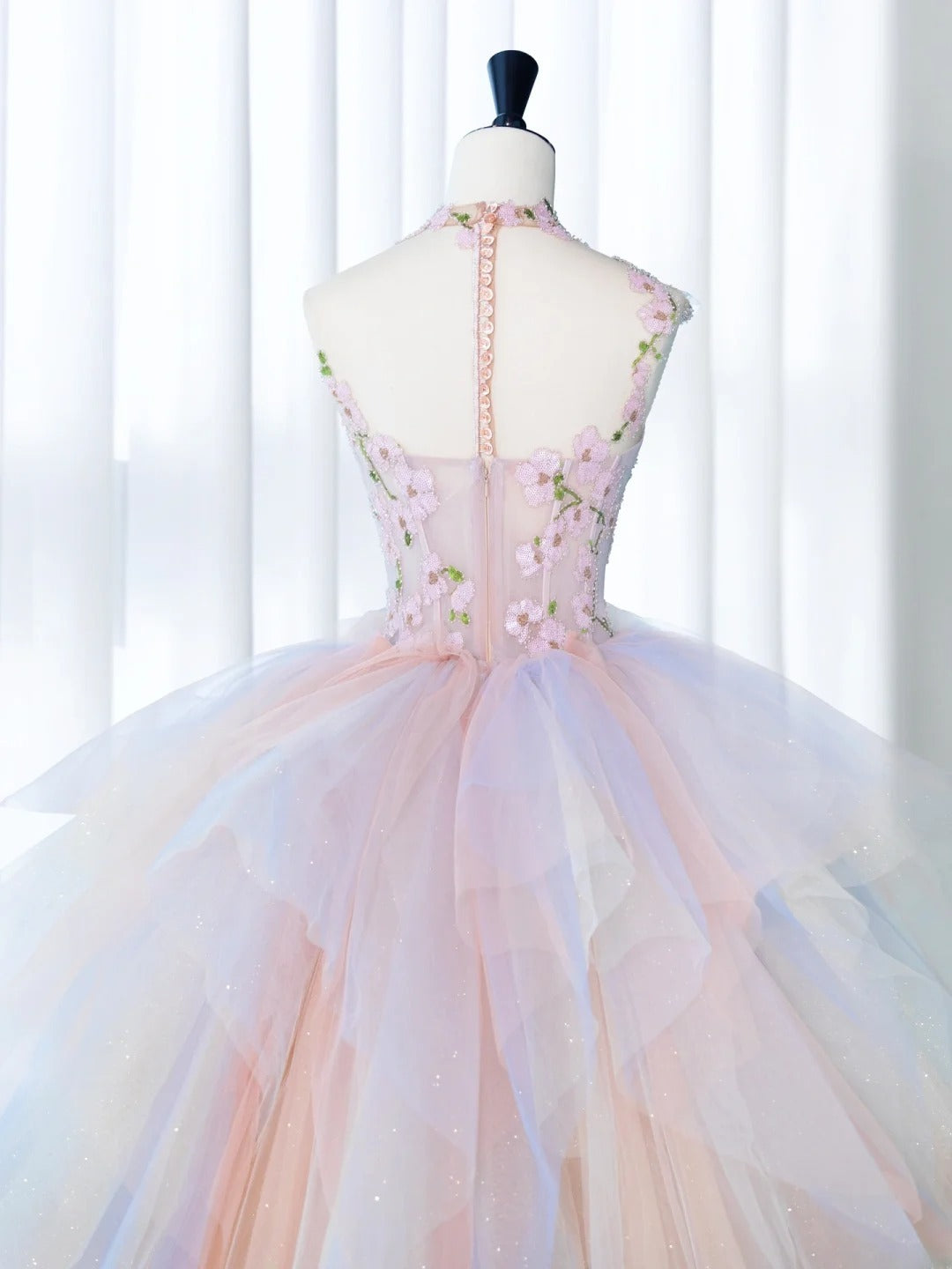 Douces et longues robes de Quinceañera Robe de bal Bustier Cœur Rose Fleurie Tulle avec Appliques Robe de Quinceañera MP259