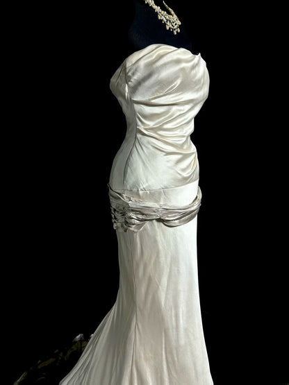 Modest Mermaid Strapless Satin Prom Dresses With Ruffles Long Formal Dresses Graduation Gown MP399
