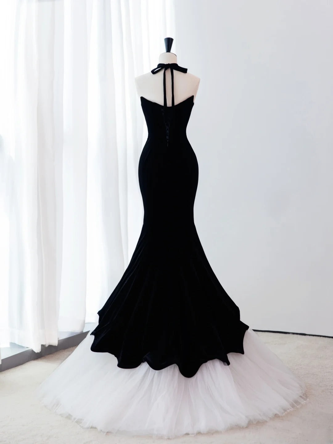 Classy Elegant Long Prom Dresses Mermaid Strapless Black Velvet White Tulle Senior Formal Dress Ideas Graduation Gown MP260