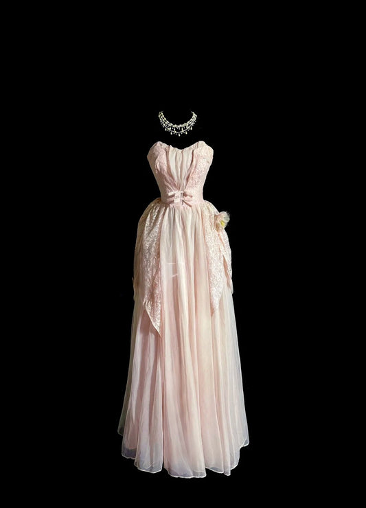 Cute A Line Sweetheart Pink Lace Sleeveless Prom Dresses Long Formal Dress Graduation Gown MP484