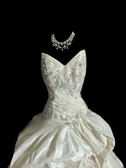 Vintage Ballkleid 70er Sweetheart Tüll Elfenbein mit Perlen Hofschleppe Prinzessin Brautkleider Hochzeitskleider MP487