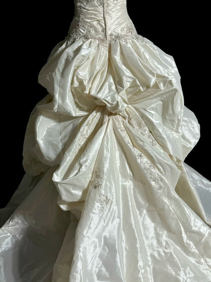 Vintage Ballkleid 70er Sweetheart Tüll Elfenbein mit Perlen Hofschleppe Prinzessin Brautkleider Hochzeitskleider MP487