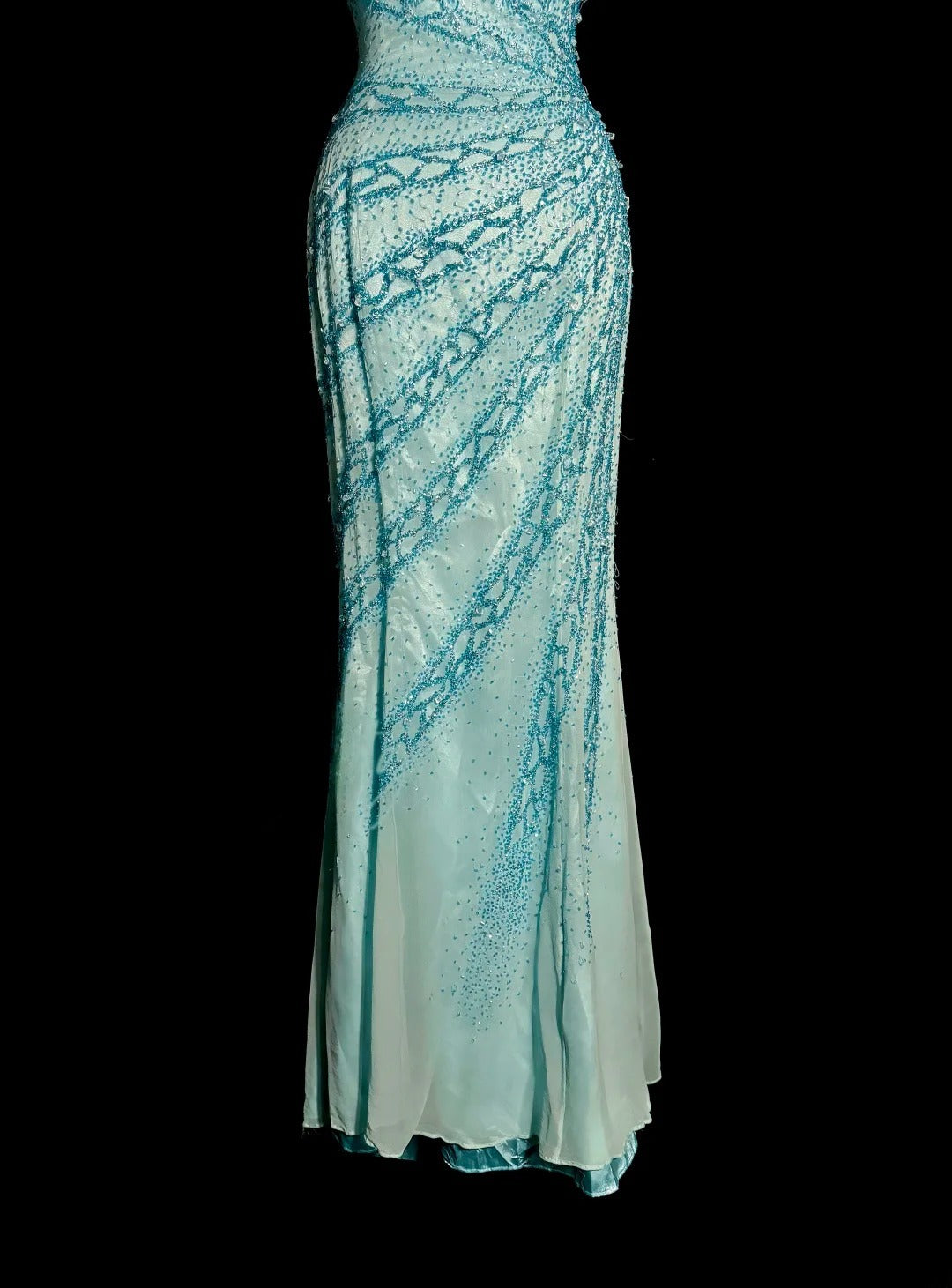 Bescheidene Meerjungfrau Trägerlos Blau mit plissierten Perlen ärmellose Ballkleider Lange Abendkleid Abschlusskleid MP495