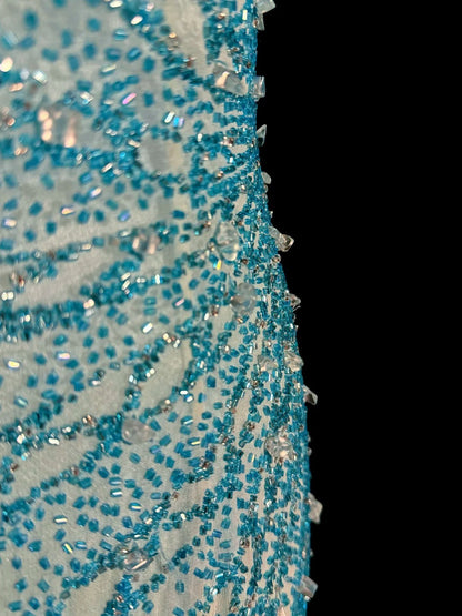 Bescheidene Meerjungfrau Trägerlos Blau mit plissierten Perlen ärmellose Ballkleider Lange Abendkleid Abschlusskleid MP495