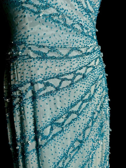 Bescheidene Meerjungfrau Trägerlos Blau mit plissierten Perlen ärmellose Ballkleider Lange Abendkleid Abschlusskleid MP495