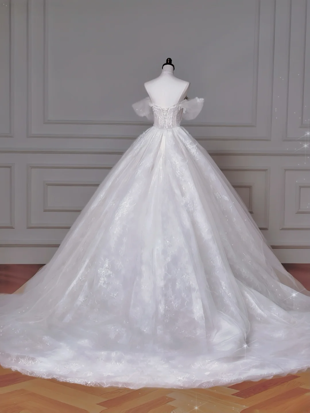 Robe De Bal Intemporelle Épaules Dénudées Manches Courtes En Dentelle Et Tulle Avec Appliques Robes De Mariée Princesse MP003