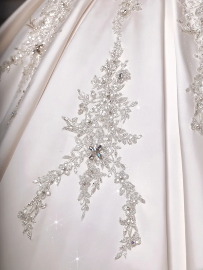 Timeless Ball Gown Strapless Ivory Satin Lace Tulle With Appliques Princess Wedding Dresses MP004
