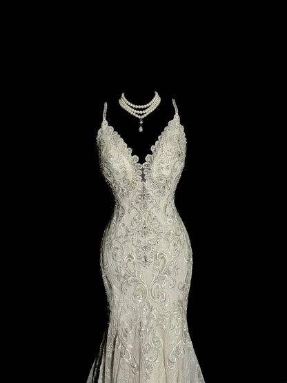 Elegantes Meerjungfrau-Brautkleid Elfenbein mit Spaghettiträgern und Applikationen Gartenprinzessin Hochzeitskleider MP500