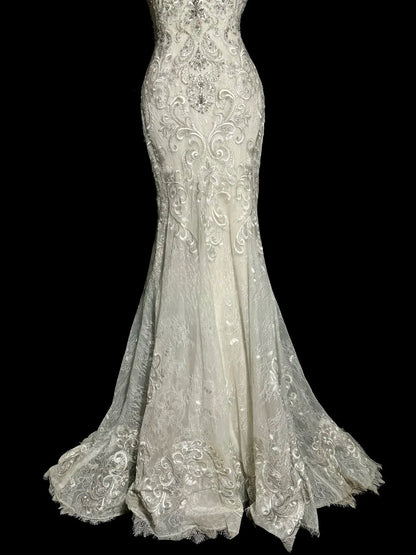 Elegantes Meerjungfrau-Brautkleid Elfenbein mit Spaghettiträgern und Applikationen Gartenprinzessin Hochzeitskleider MP500