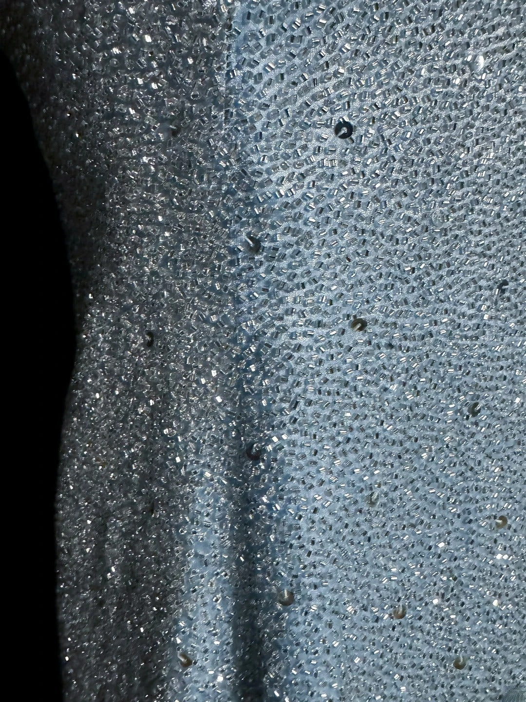 Glitzernde Meerjungfrauen-Neckholder blau mit Perlen rückenfrei ärmellos Maskerade Abschlussballkleider langes Abendkleid Abschlusskleid MP503