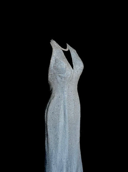 Glitzernde Meerjungfrauen-Neckholder blau mit Perlen rückenfrei ärmellos Maskerade Abschlussballkleider langes Abendkleid Abschlusskleid MP503