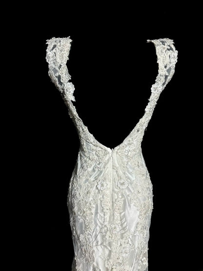 Elegantes Meerjungfrau Brautkleid Elfenbein V-Ausschnitt mit offenem Rücken Garten Prinzessin Hochzeitskleider MP519