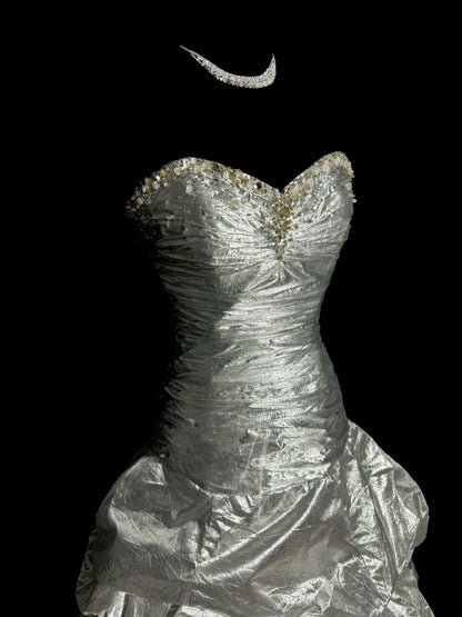 Elegant Ball Gown Sweetheart Silver Prom Dress Sleeveless Women Floor Length Pleated Party Gowns MP527