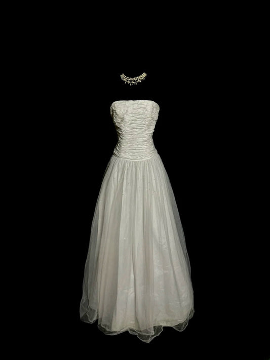 Einfaches A-Linien Trägerloses Ärmelloses Silbernes Tüll Langes Abschlussballkleid Damen Partykleider MP530