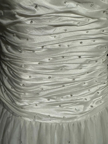 Simple A Line Strapless Sleeveless Silver Tulle Long Length Prom Dress Women Party Gowns MP530