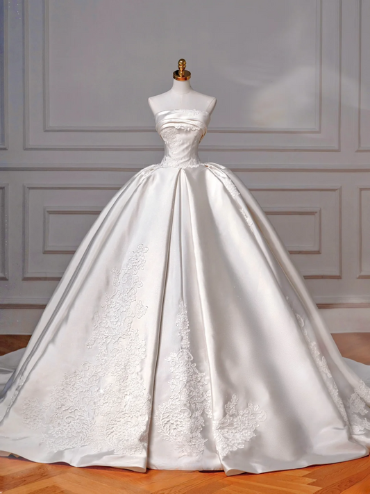 Timeless Ball Gown Strapless Satin With Appliques Sweep Train Bodice Appliques Princess Bridal Gowns Wedding Dresses MP026