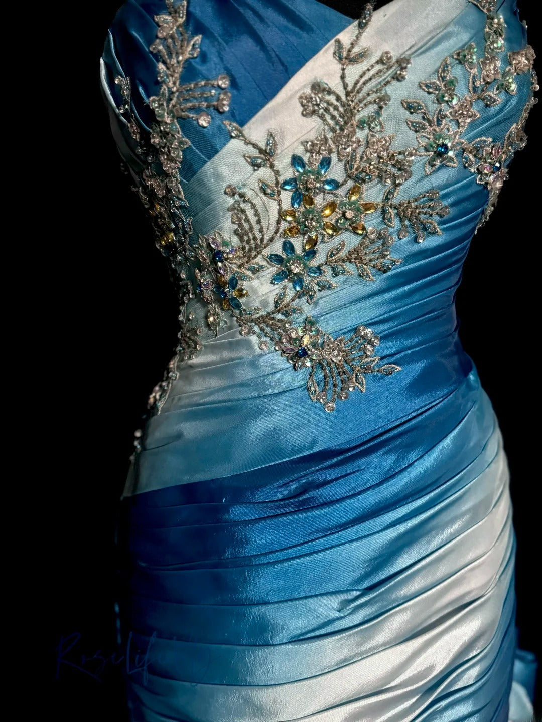 Robe de soirée longue sirène sexy dégradé de couleurs bleu blanc avec perles pour femmes MP577