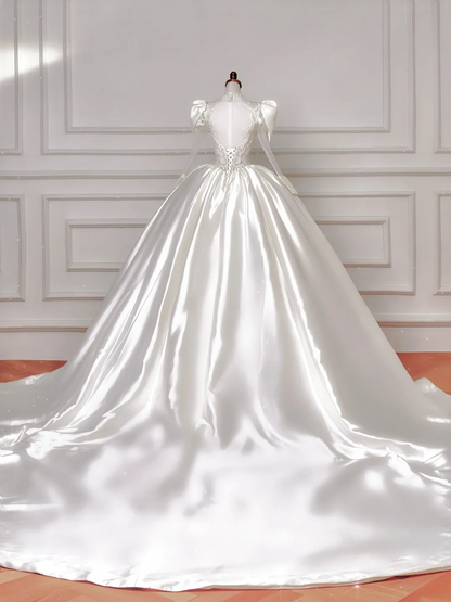 Timeless Ball Gown Sweetheart Satin With Long Sleeves Appliques Sweep Train Bodice Appliques Princess Bridal Gowns Wedding Dresses MP027