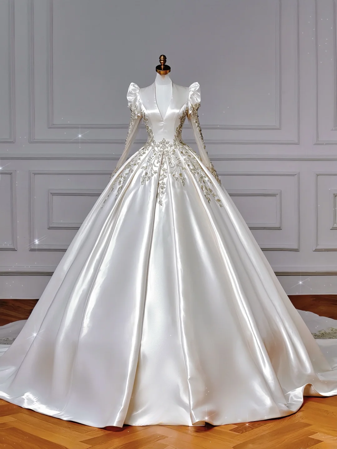 Robe de bal princesse col en V en satin à manches longues corsage perlé avec appliques Robes de mariée princesse MP042