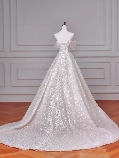 Robes de mariée princesse intemporelles ligne A, épaules dénudées, manches courtes, corsage à sequins, traîne balayée MP043