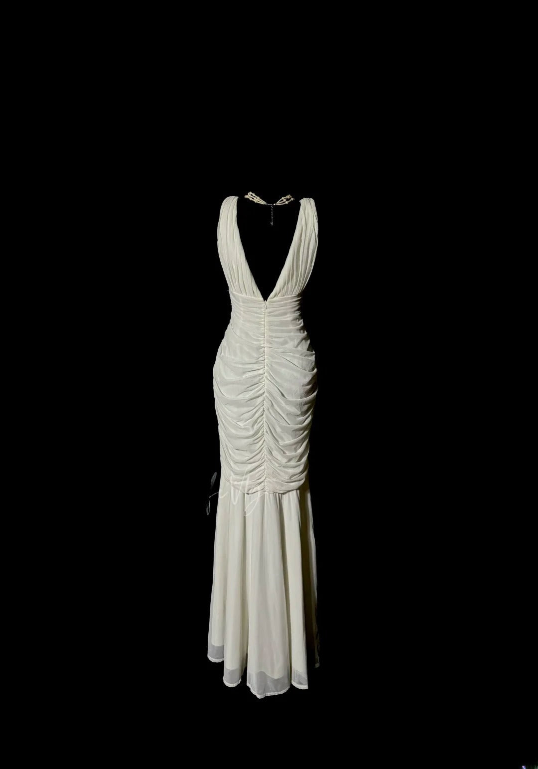 Atemberaubendes Meerjungfrauen-Abendkleid aus weißem Chiffon mit V-Ausschnitt und Rüschen, langes Abschlussballkleid, formelle Ballkleider MP591