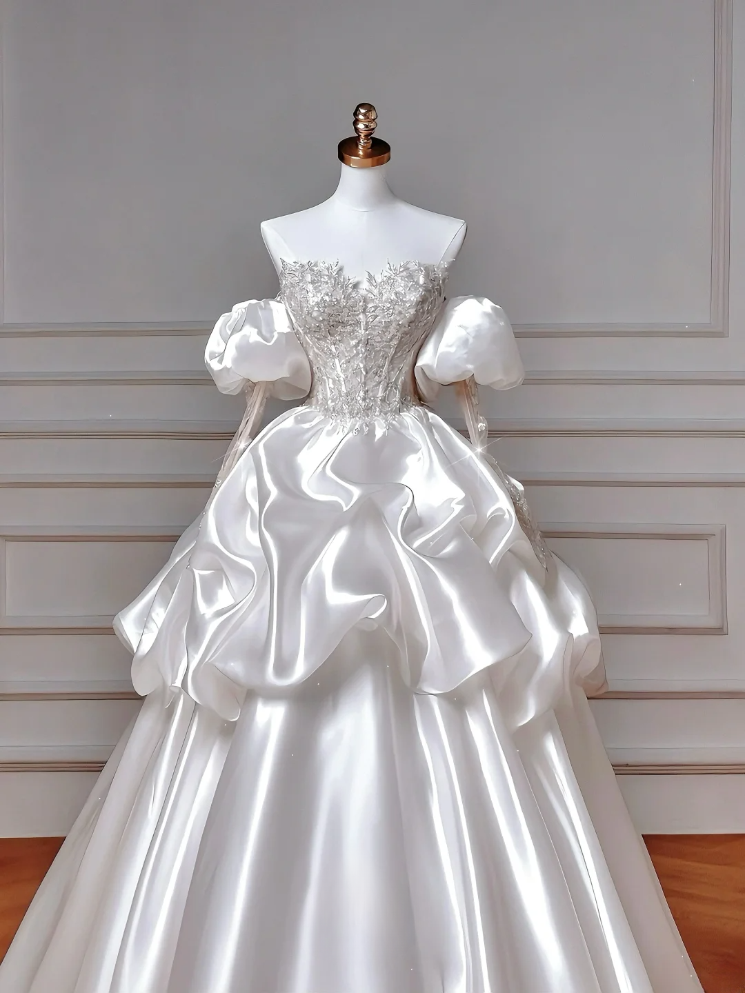 Prinzessin Ballkleid Herzförmiger Ausschnitt Satin Mit langen Ärmeln Perlenbesetztes Oberteil Applikationen Prinzessin Brautkleider Hochzeitskleid MP049