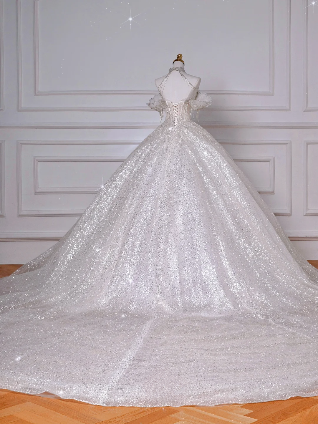 Ballkleid Schulterfrei Pailletten mit Tüllärmeln Silberne Perlen Weiß Schleppe Prinzessinnen Brautkleider Hochzeitskleider MP051