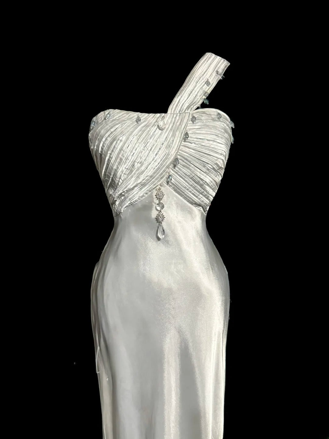 Elegantes Meerjungfrauenkleid mit einer Schulter, Silber, mit Perlenbesatz, ärmellos, bodenlang, für den Abschlussball, MP640