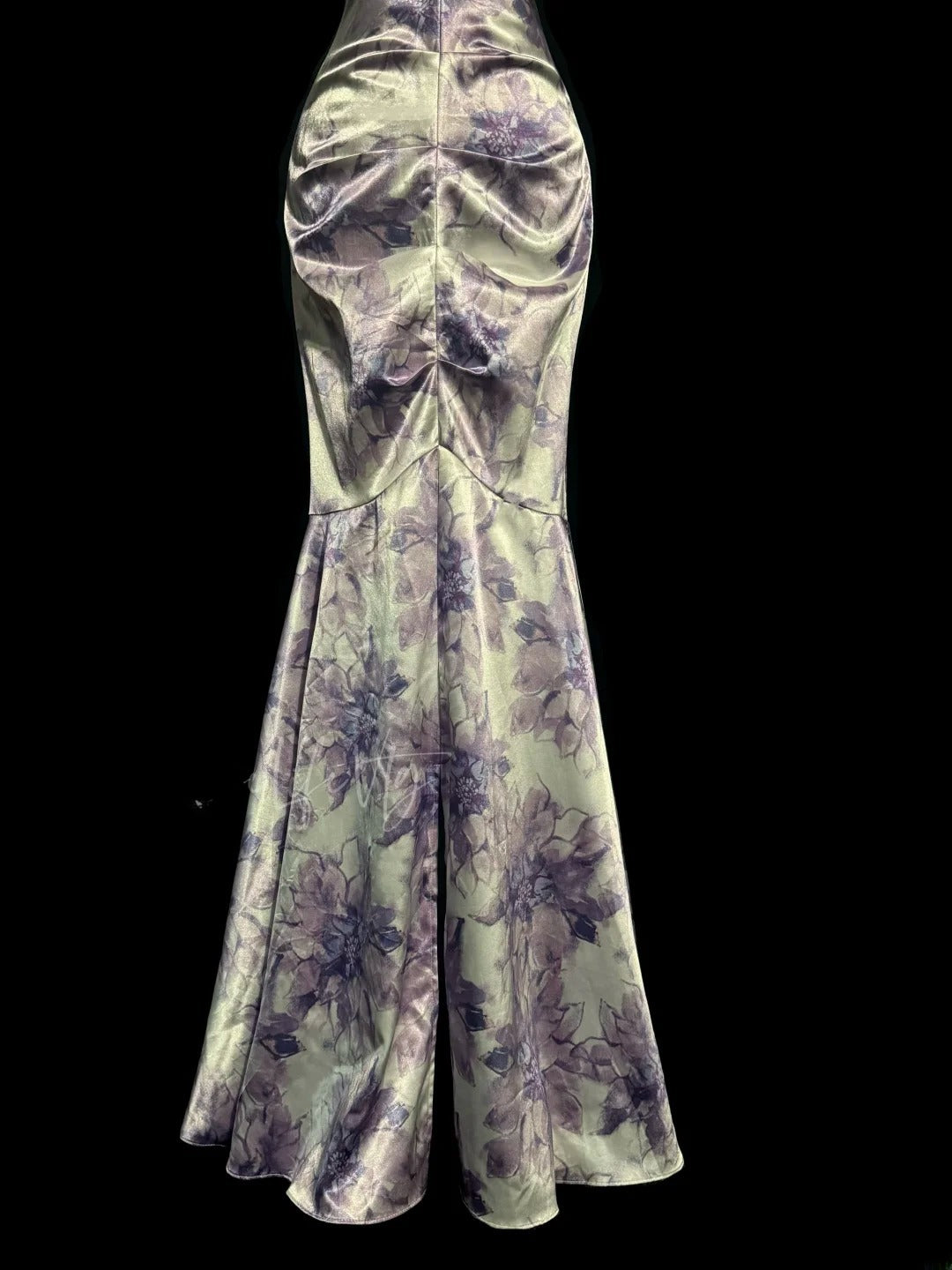 Élégante Robe de Bal Longue Sirène Coeur en Satin Fleuri Plissé Sans Manches MP644