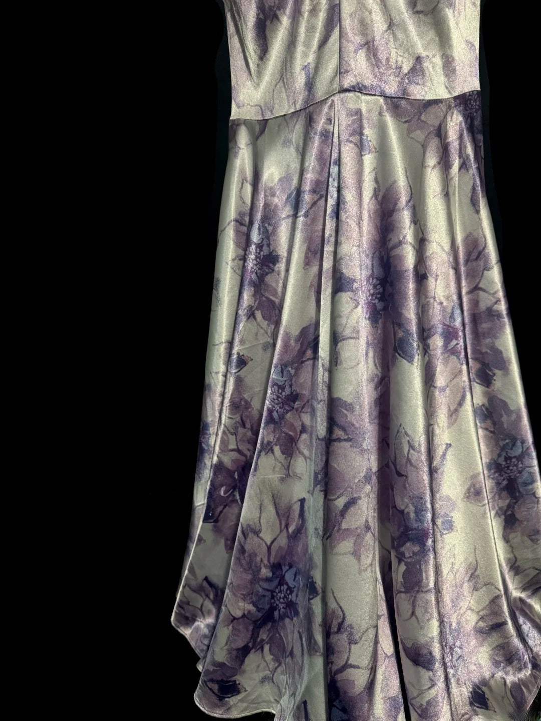 Élégante Robe de Bal Longue Sirène Coeur en Satin Fleuri Plissé Sans Manches MP644