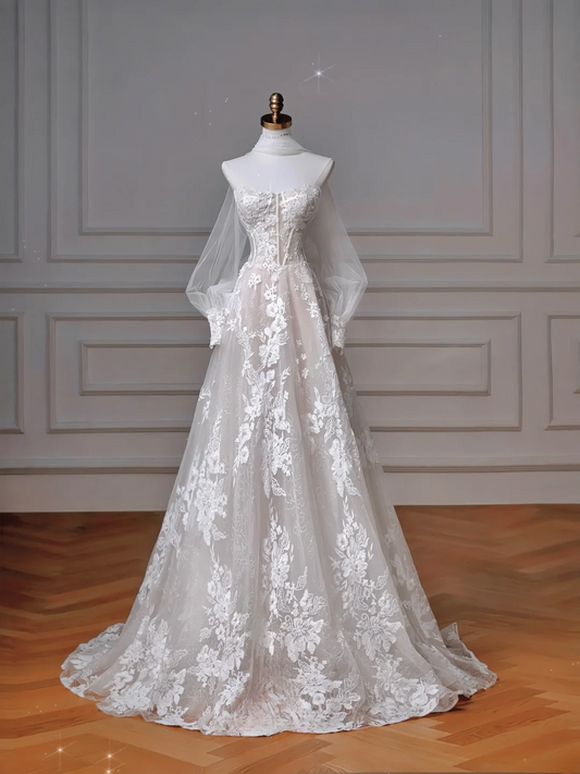 Robes de mariée princesse intemporelles avec bustier en dentelle, coupe en A, bustier droit et traîne balayée MP054