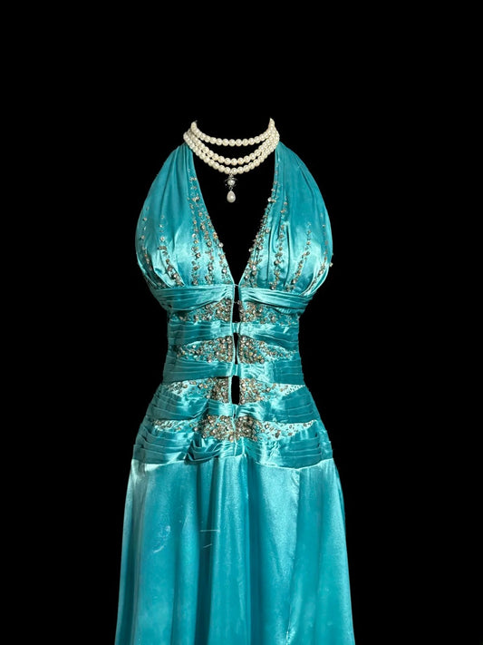 Classy A line Halter Blue Sleeveless With Beaded Formal Party Gown Floor Length Prom Dresses MP648