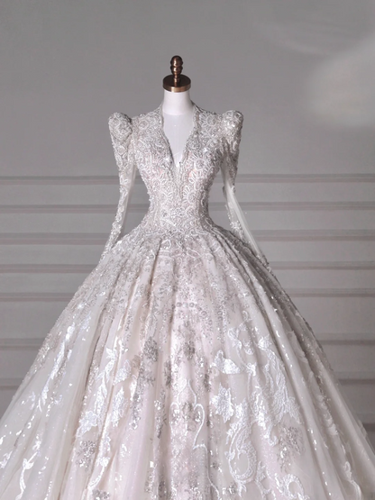 Robes de mariée Robes de bal de princesse de conte de fées Col en V Manches longues Appliques Tulle avec perles Traîne Balayage Robe de mariée MP061