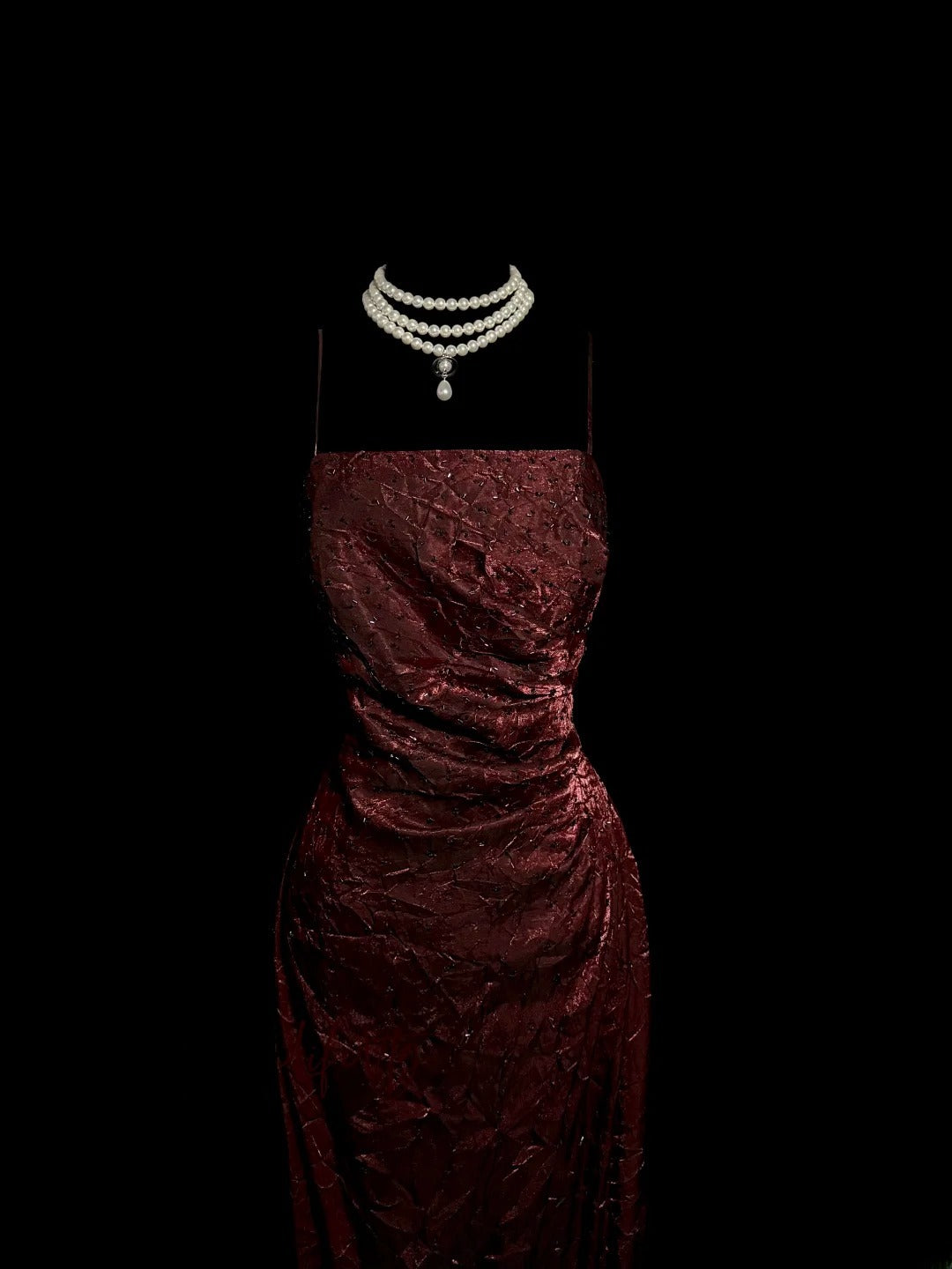 Glamouröses Etui-Spaghettiträger-Burgunder-Spitzenkleid mit perlenbesetztem ärmellosem langem Ballkleid MP657