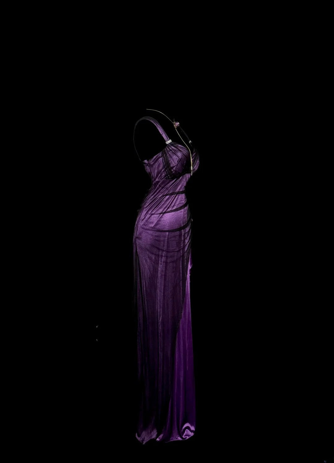 Robe de bal sirène unique et tendance avec bretelles, bustier cœur, couleur violette, avec fronces et volants, longue, style Y2K, inspiration mode MP1171