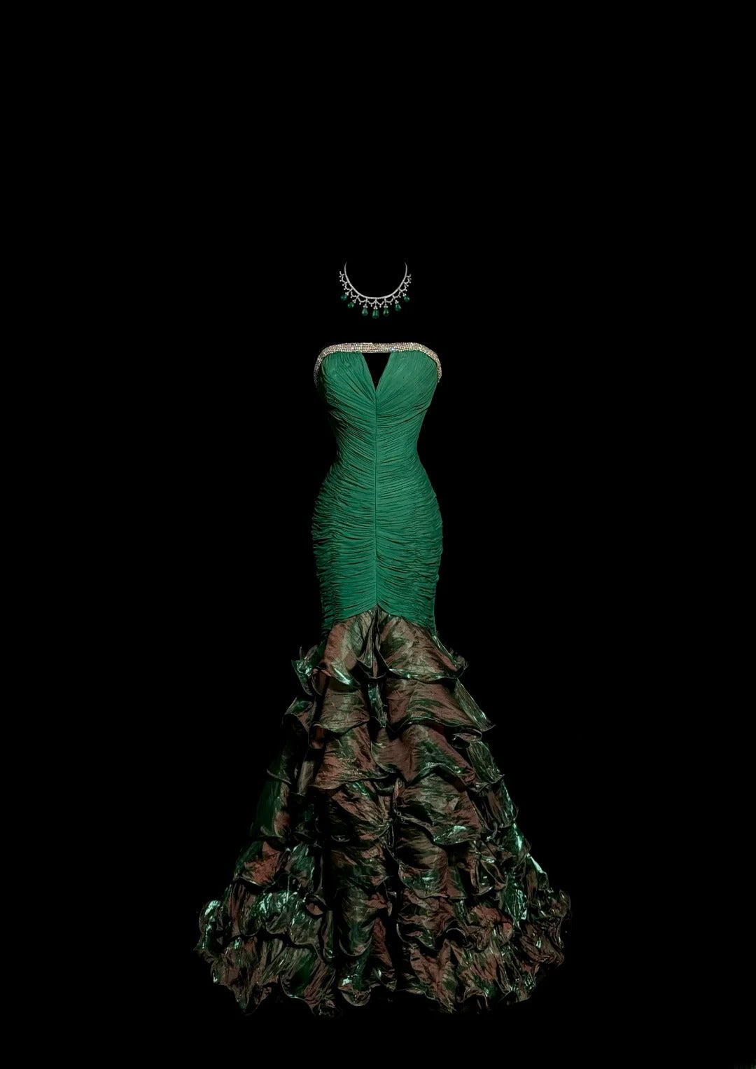 Unique & Trendy Mermaid Strapless Green With Ruched Ruffled Long Y2K Evening Outfits Dress Fashion Prom Dresses Inspiration MP1172