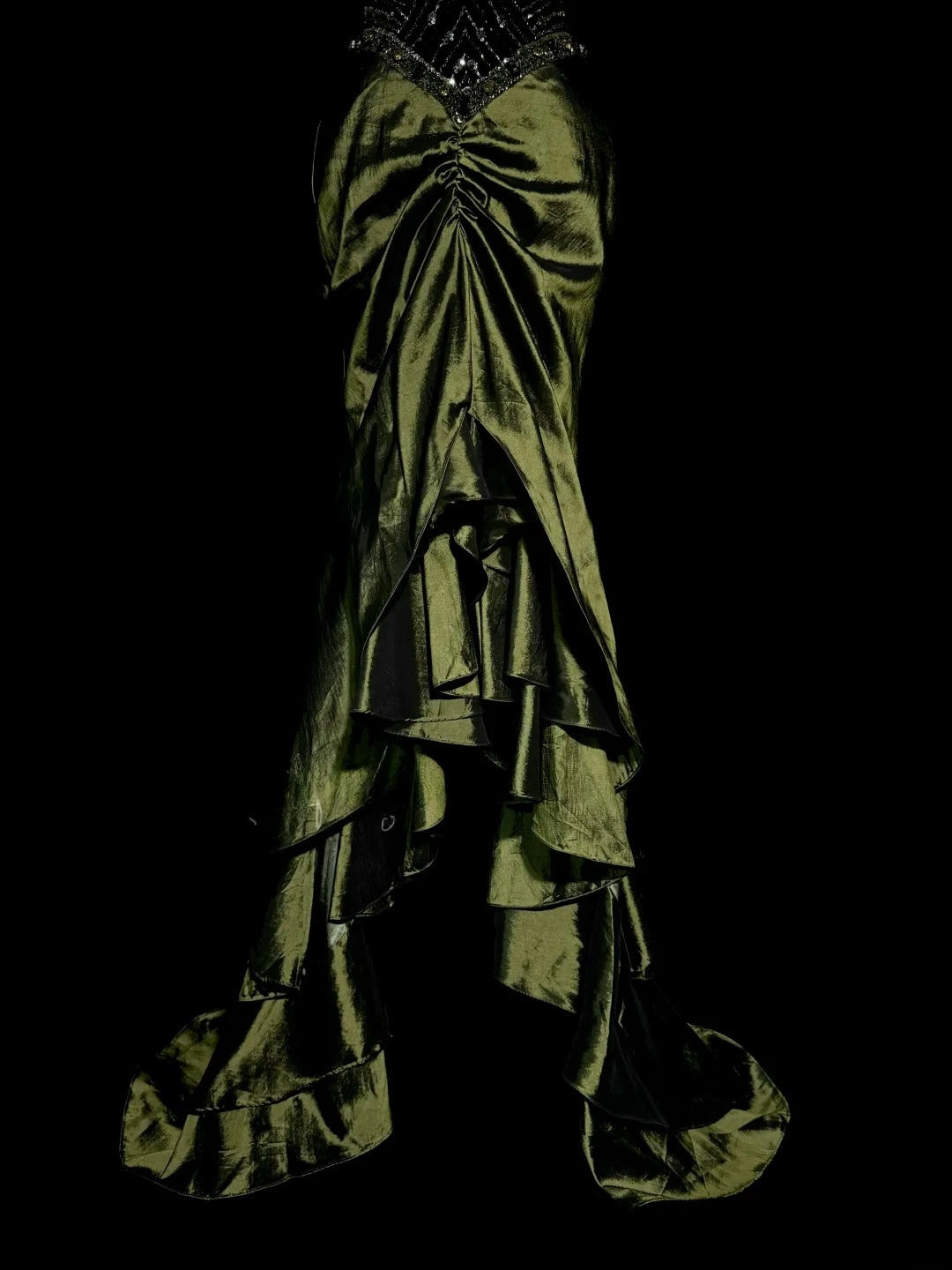 Robe De Soirée Longue Vintage Années 2000 Sirène Dos Nu Satin Vert Olive Avec Volants Perles Robe De Bal Tendance Inspiration MP1174